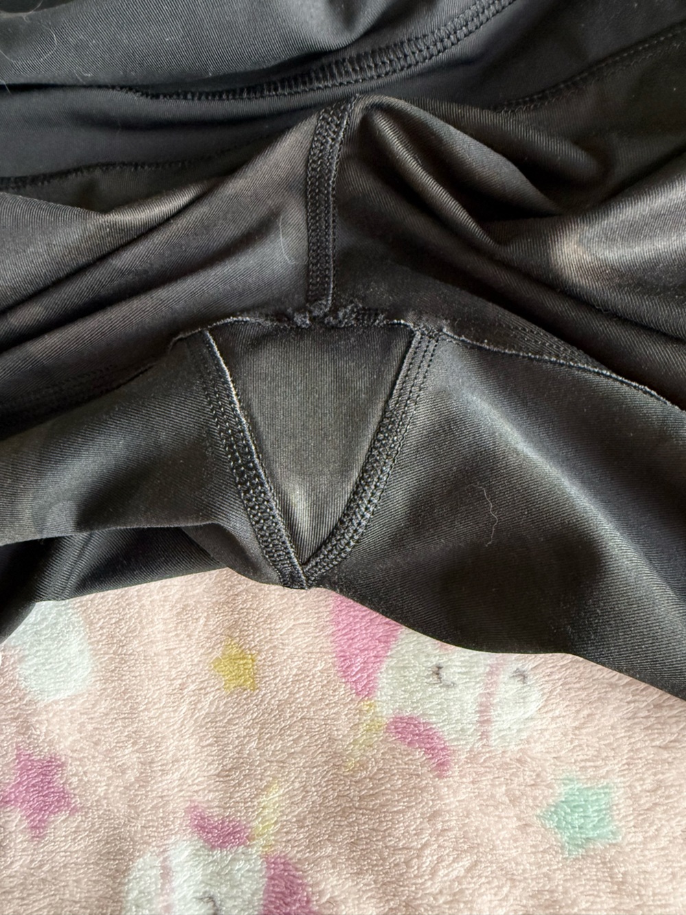 Lululemon Run: Inspire Crop II All Luxtreme Savasana Camo Black/Black - Picture 14 of 15